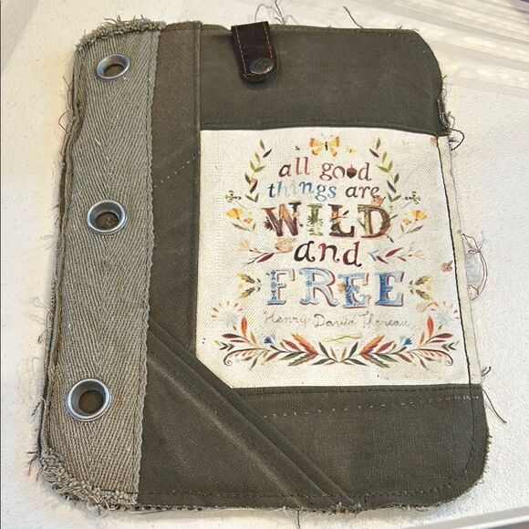 Vintage addiction, computer case made of recycled materials - Picture 1 of 5